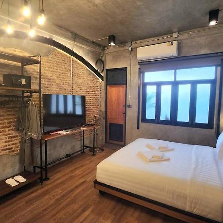 House Of Machine Boutique Hotel Бангкок Екстер'єр фото