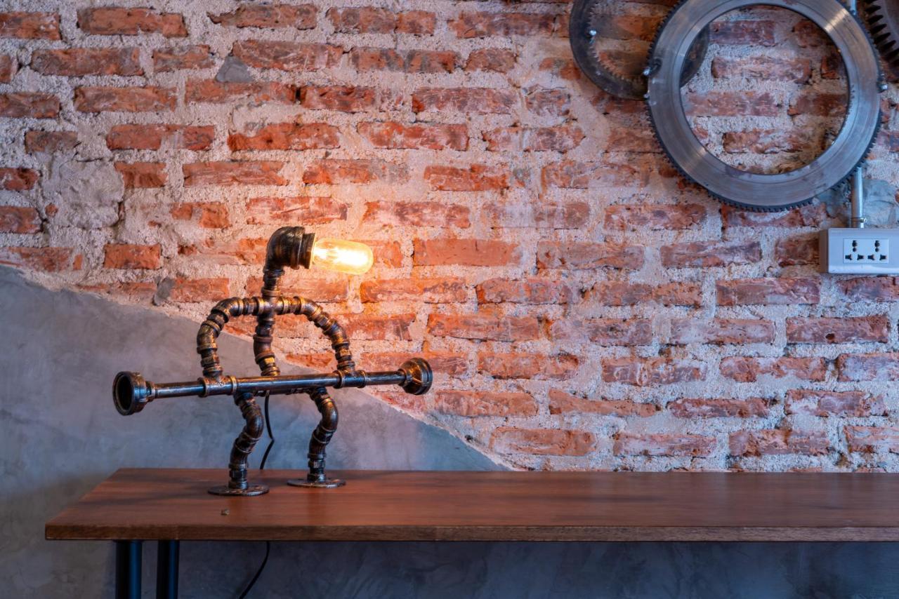 House Of Machine Boutique Hotel Бангкок Екстер'єр фото