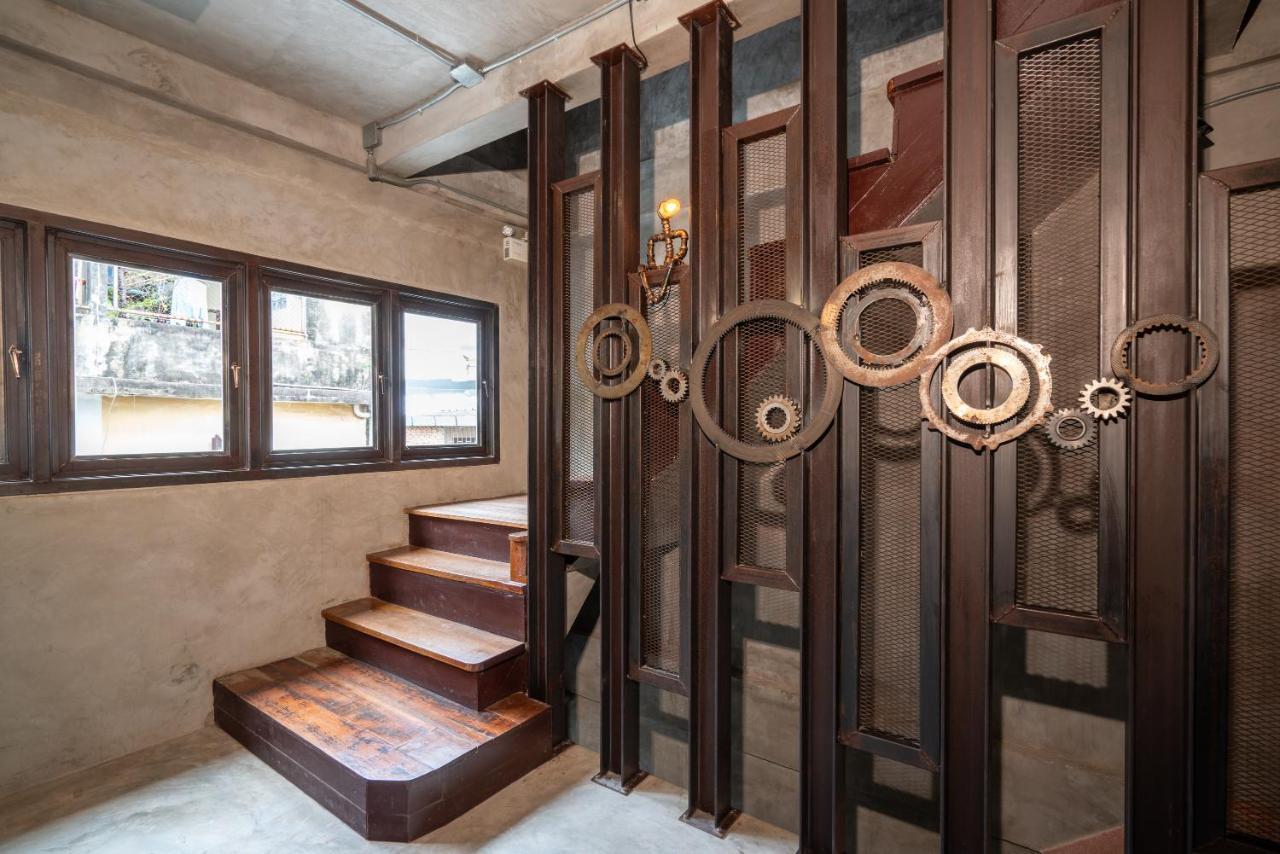House Of Machine Boutique Hotel Бангкок Екстер'єр фото