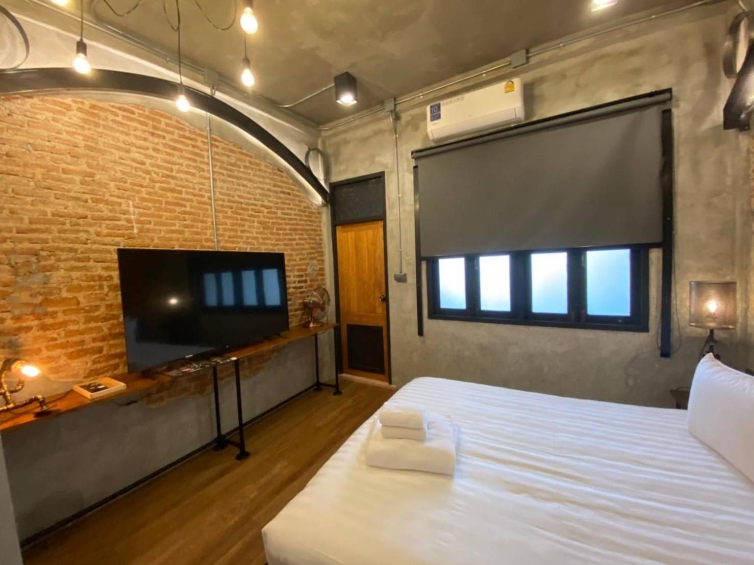 House Of Machine Boutique Hotel Бангкок Екстер'єр фото
