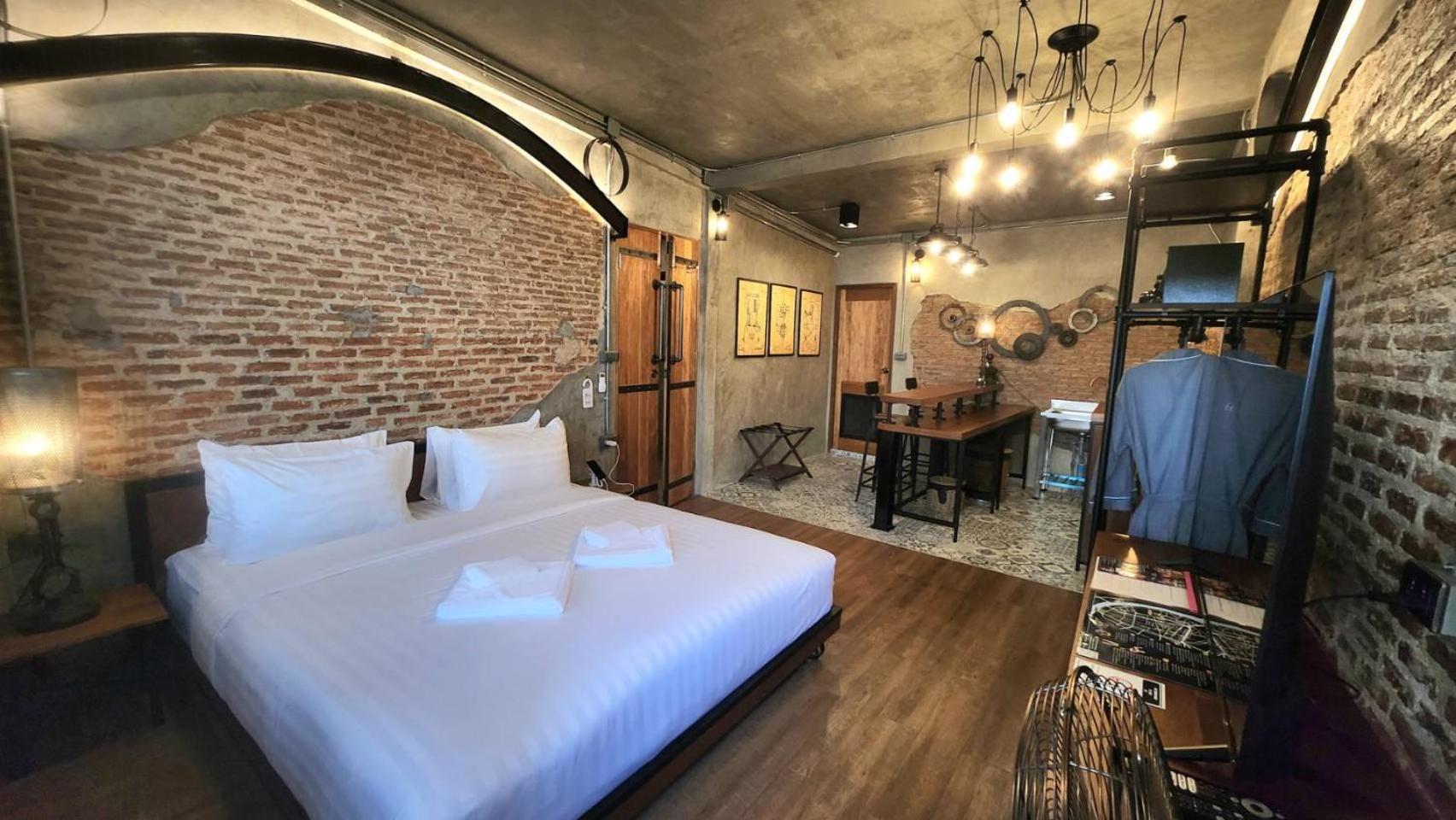 House Of Machine Boutique Hotel Бангкок Екстер'єр фото